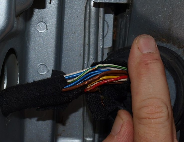 Eurovan door wire harness 