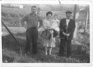 Francisco Nuñez, María Jesús Sabarte, Josefina y Abuelo, Sr. Nuñez.